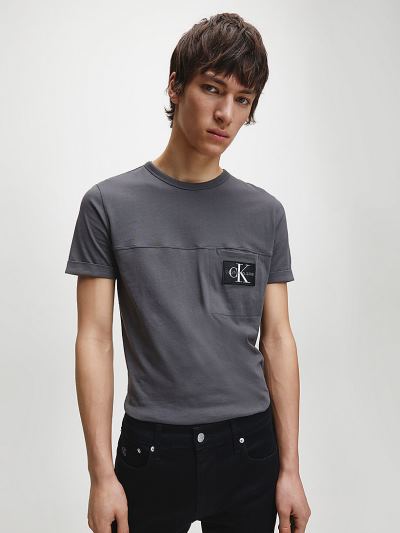 Calvin Klein Ruhák HU041492 | Calvin Klein Slim Organic Cotton Badge Férfi Póló Szürke